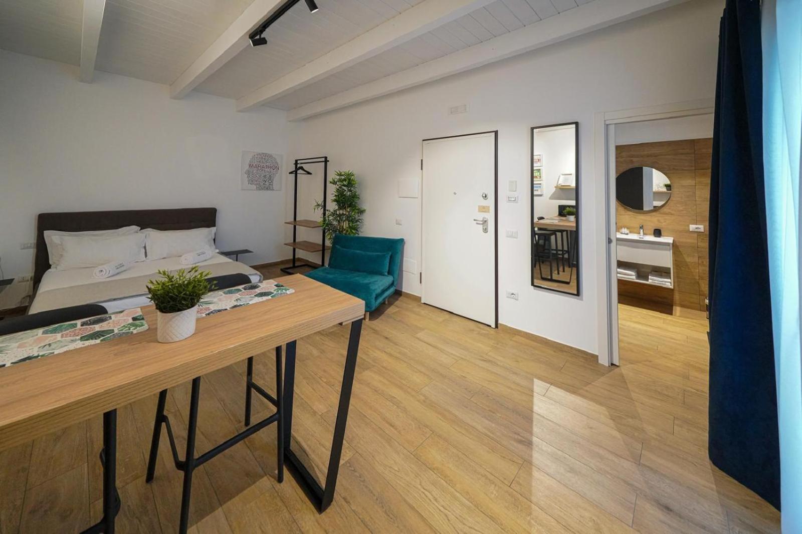 Run House 07 Rooms & Apartments 卡萨诺德莱穆尔杰 外观 照片